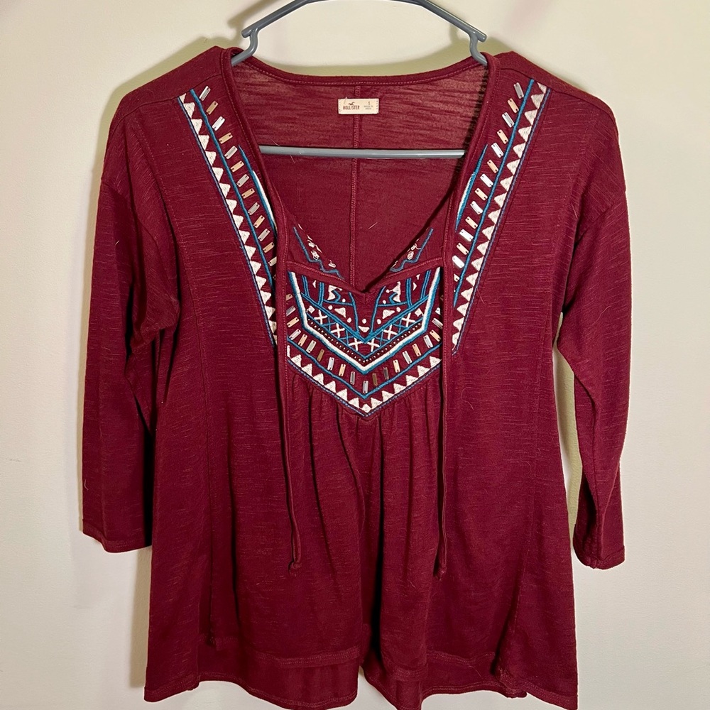 Hollister maroon bohemian detailed shirt
